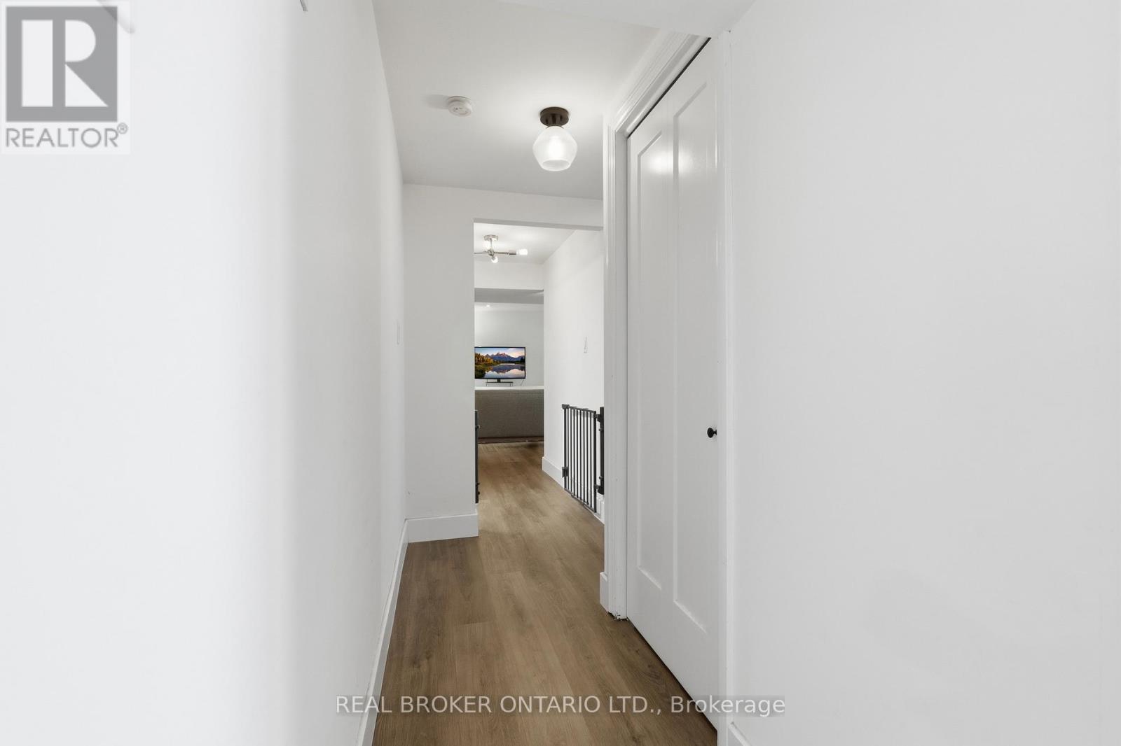 9 Pine Park Boulevard, Adjala-Tosorontio, Ontario  L0M 1J0 - Photo 23 - N12856232