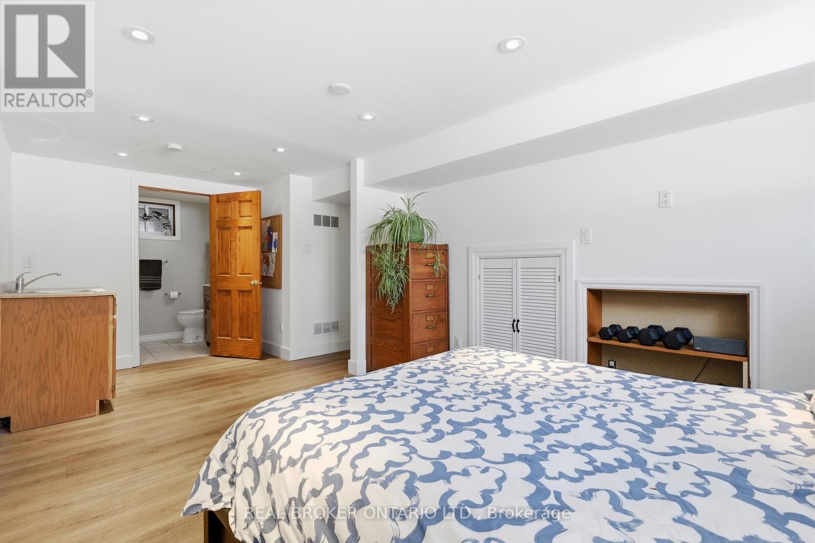 9 Pine Park Boulevard, Adjala-Tosorontio, Ontario  L0M 1J0 - Photo 32 - N12856232