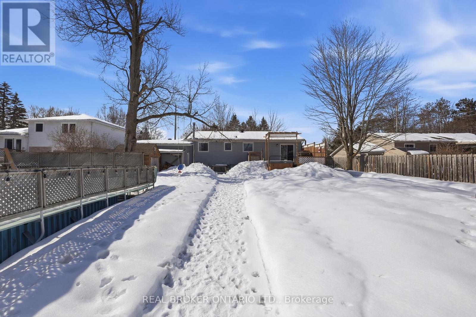 9 Pine Park Boulevard, Adjala-Tosorontio, Ontario  L0M 1J0 - Photo 38 - N12856232