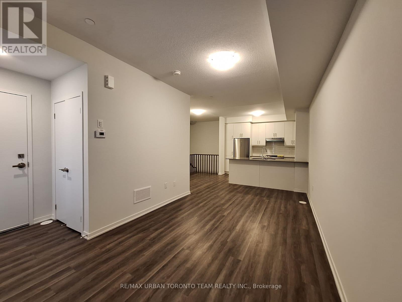 308 - 130 Honeycrisp Crescent, Vaughan, Ontario  L4K 0N6 - Photo 1 - N12856234