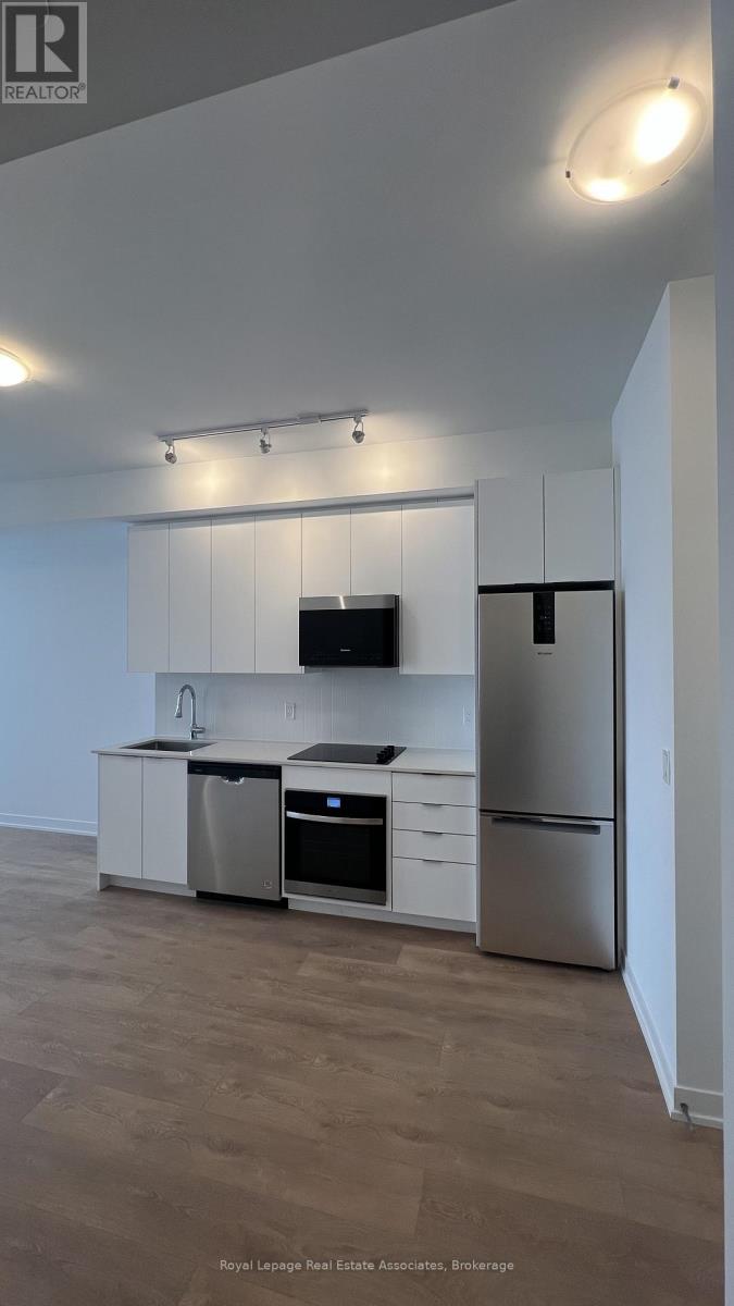 521 - 498 Caldari Road, Vaughan, Ontario  L4K 0R6 - Photo 4 - N12856260