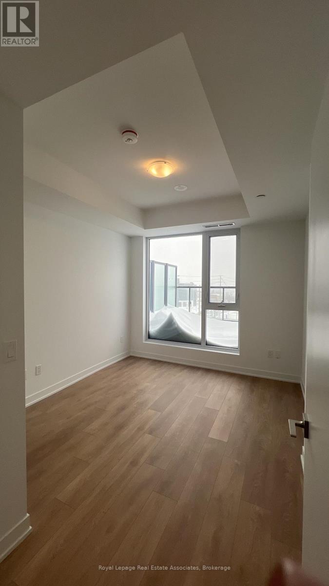 521 - 498 Caldari Road, Vaughan, Ontario  L4K 0R6 - Photo 8 - N12856260