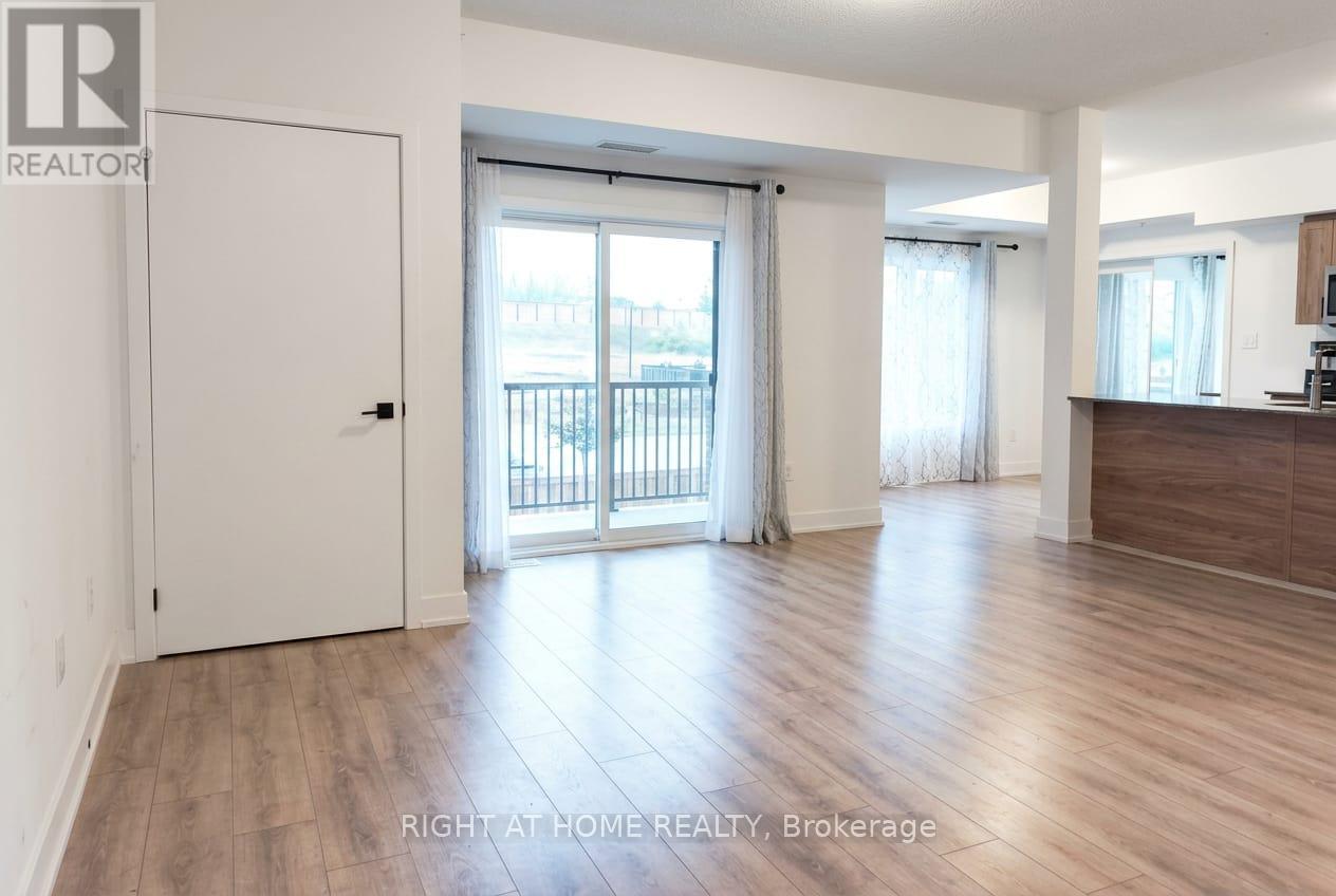 112 - 8 Culinary Lane, Barrie, Ontario  L9J 0T2 - Photo 3 - S12856256