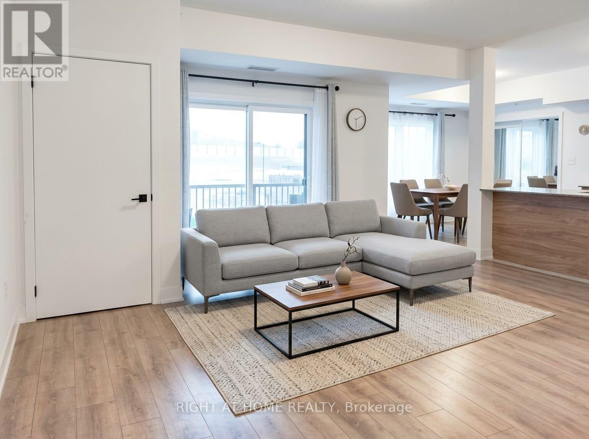 112 - 8 Culinary Lane, Barrie, Ontario  L9J 0T2 - Photo 4 - S12856256