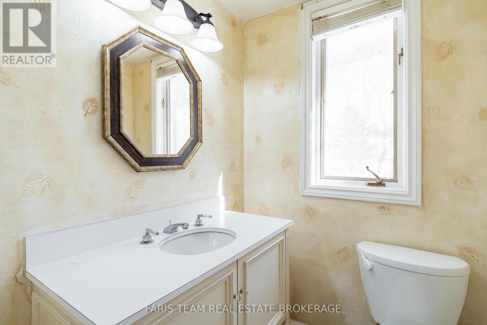 193 Gouett Street, Tay, Ontario  L0K 2C0 - Photo 17 - S12856334