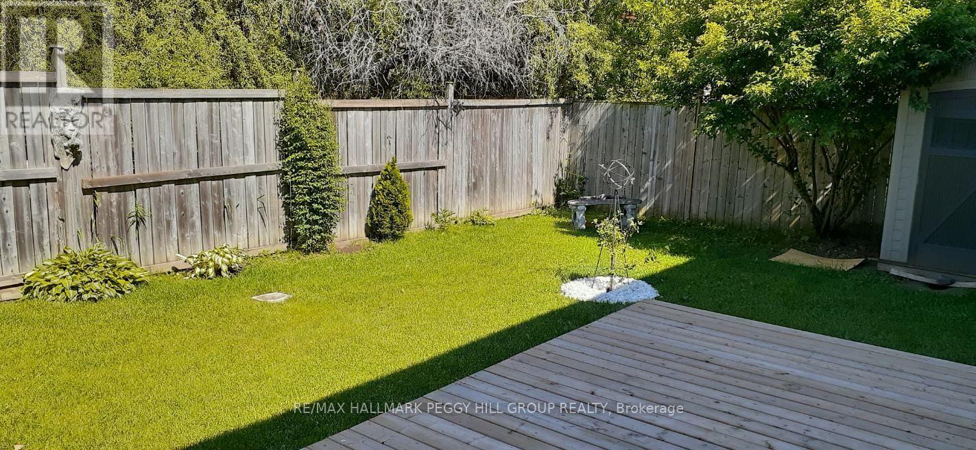 76 Stanley Street, Barrie, Ontario  L4M 6V5 - Photo 7 - S12856398