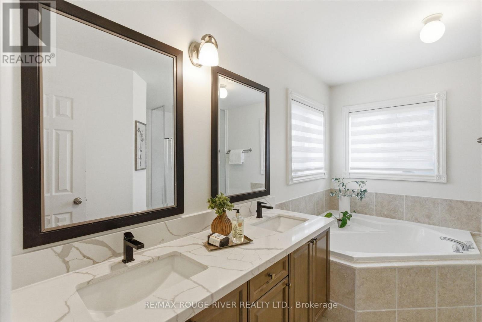 2 Hesham Drive, Whitby, Ontario  L1M 2J9 - Photo 25 - E12855840