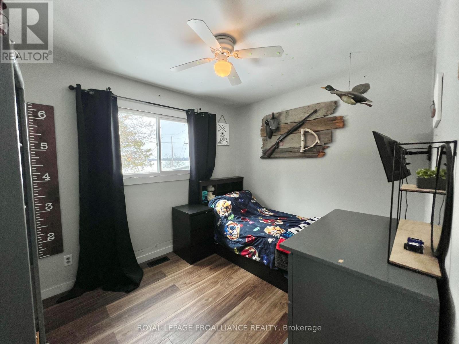 1099 Wilson Road, Prince Edward County (Hallowell Ward), Ontario  K0K 2J0 - Photo 18 - X12841012