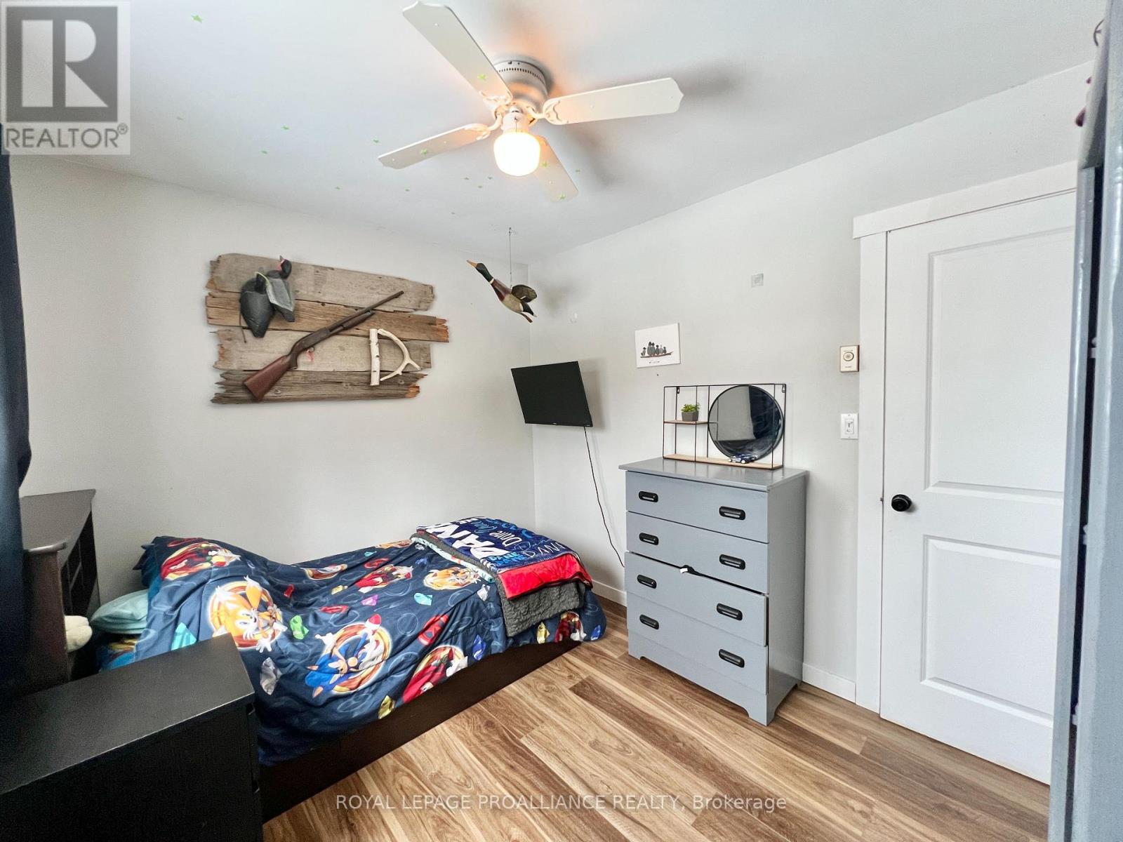 1099 Wilson Road, Prince Edward County (Hallowell Ward), Ontario  K0K 2J0 - Photo 17 - X12841012