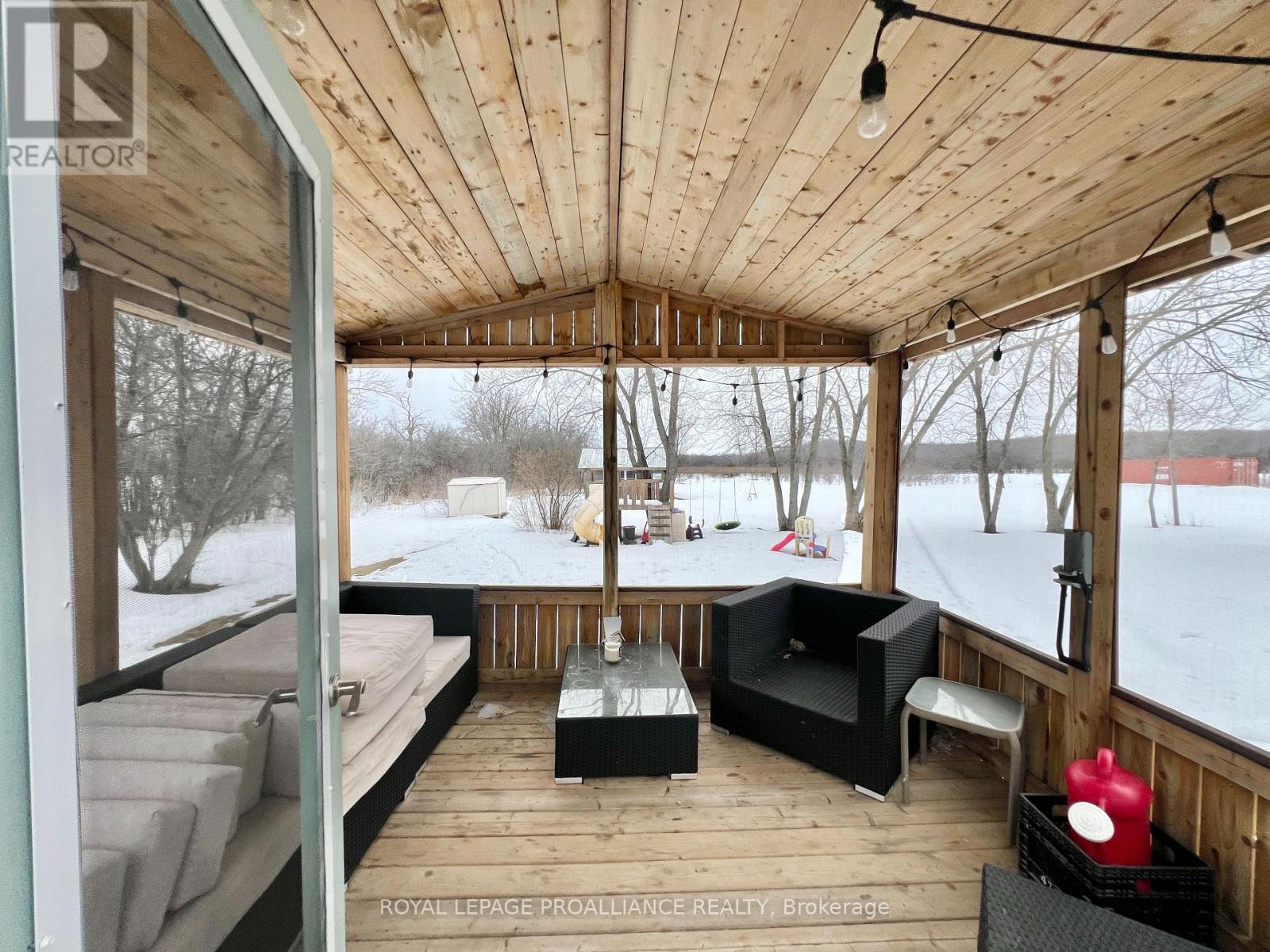 1099 Wilson Road, Prince Edward County (Hallowell Ward), Ontario  K0K 2J0 - Photo 26 - X12841012