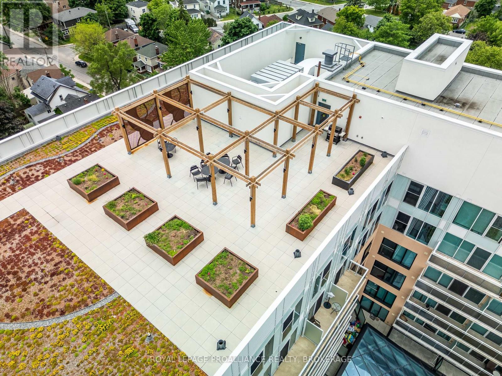 519 - 652 Princess Street, Kingston (Central City East), Ontario  K7L 1E5 - Photo 5 - X12855894