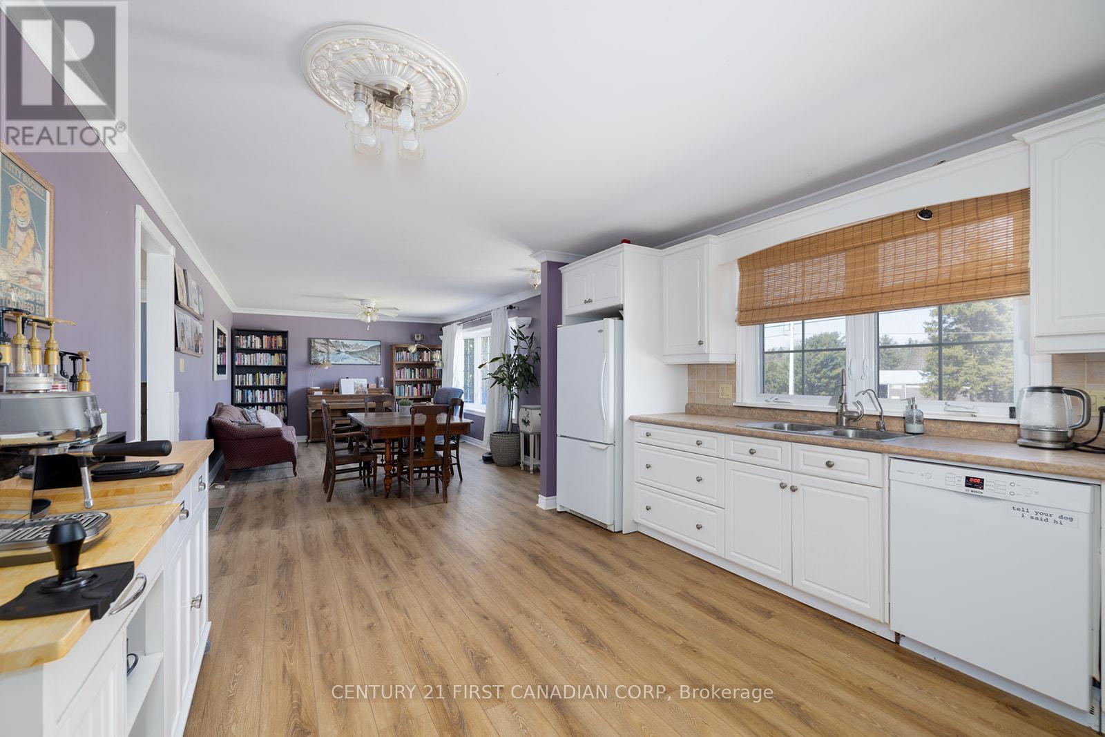 Photo 10 of 44 for 43409 Sparta Line