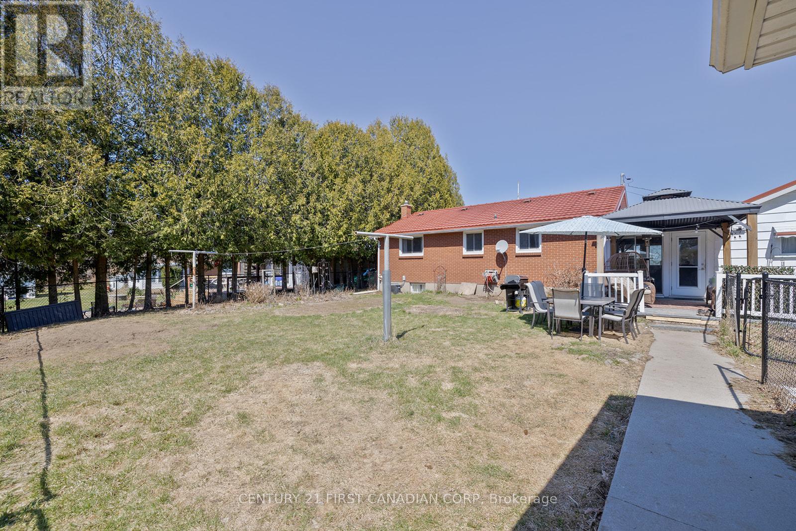 Photo 31 of 44 for 43409 Sparta Line