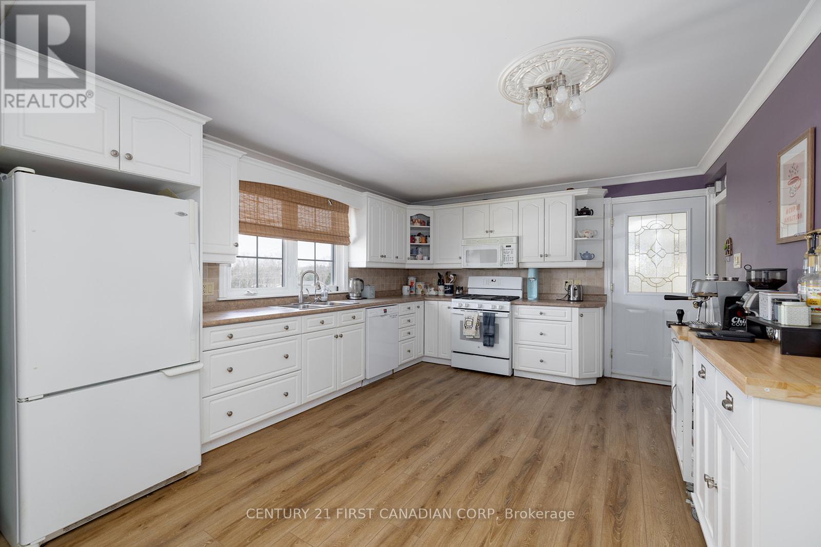 43409 Sparta Line, Central Elgin, Ontario  N5P 3S8 - Photo 9 - X12855954