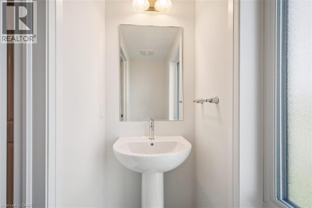 15 Reverie Way, Kitchener, Ontario  N2E 0K5 - Photo 9 - 40810125