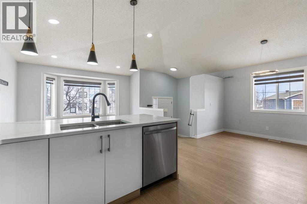 102 Martin Crossing Grove Ne, Calgary, Alberta  T3J 3M5 - Photo 14 - A2291086