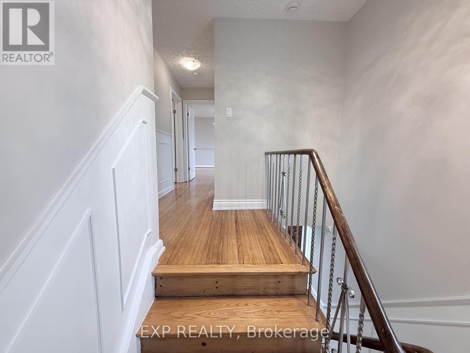 65 Beckett Avenue, Toronto, Ontario  M6L 2B3 - Photo 19 - W12856178