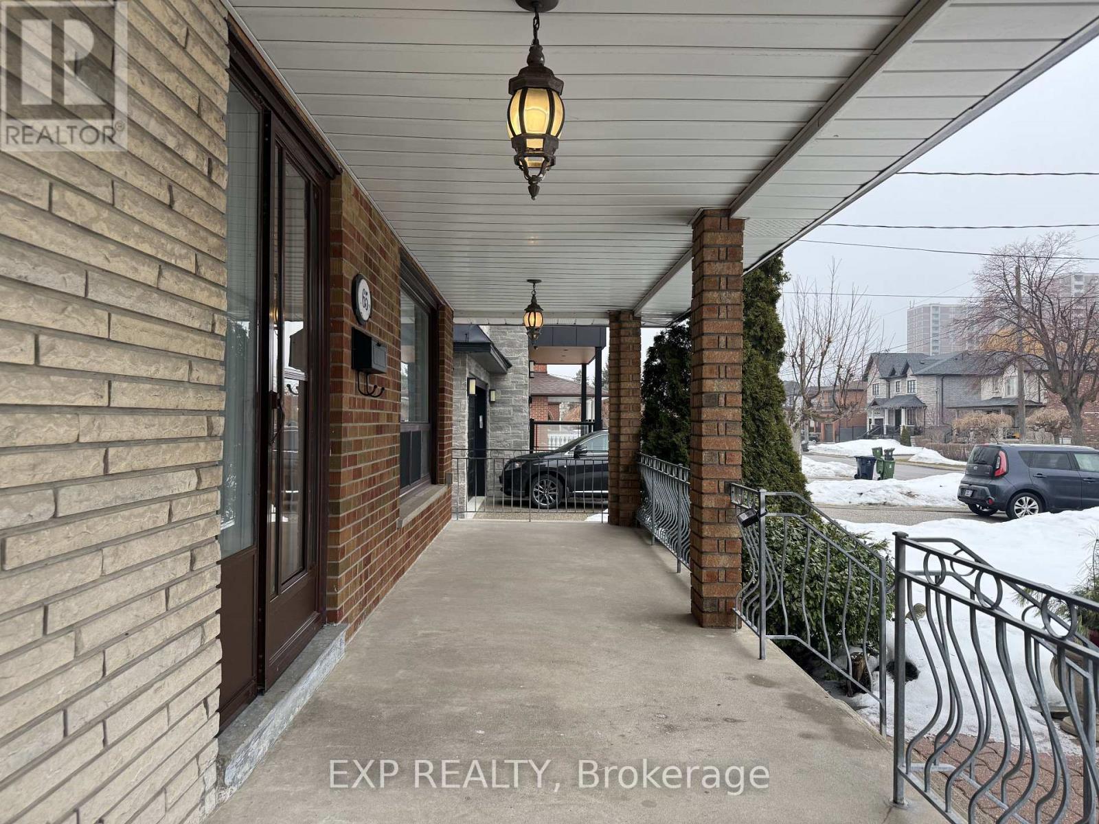 65 Beckett Avenue, Toronto, Ontario  M6L 2B3 - Photo 2 - W12856178