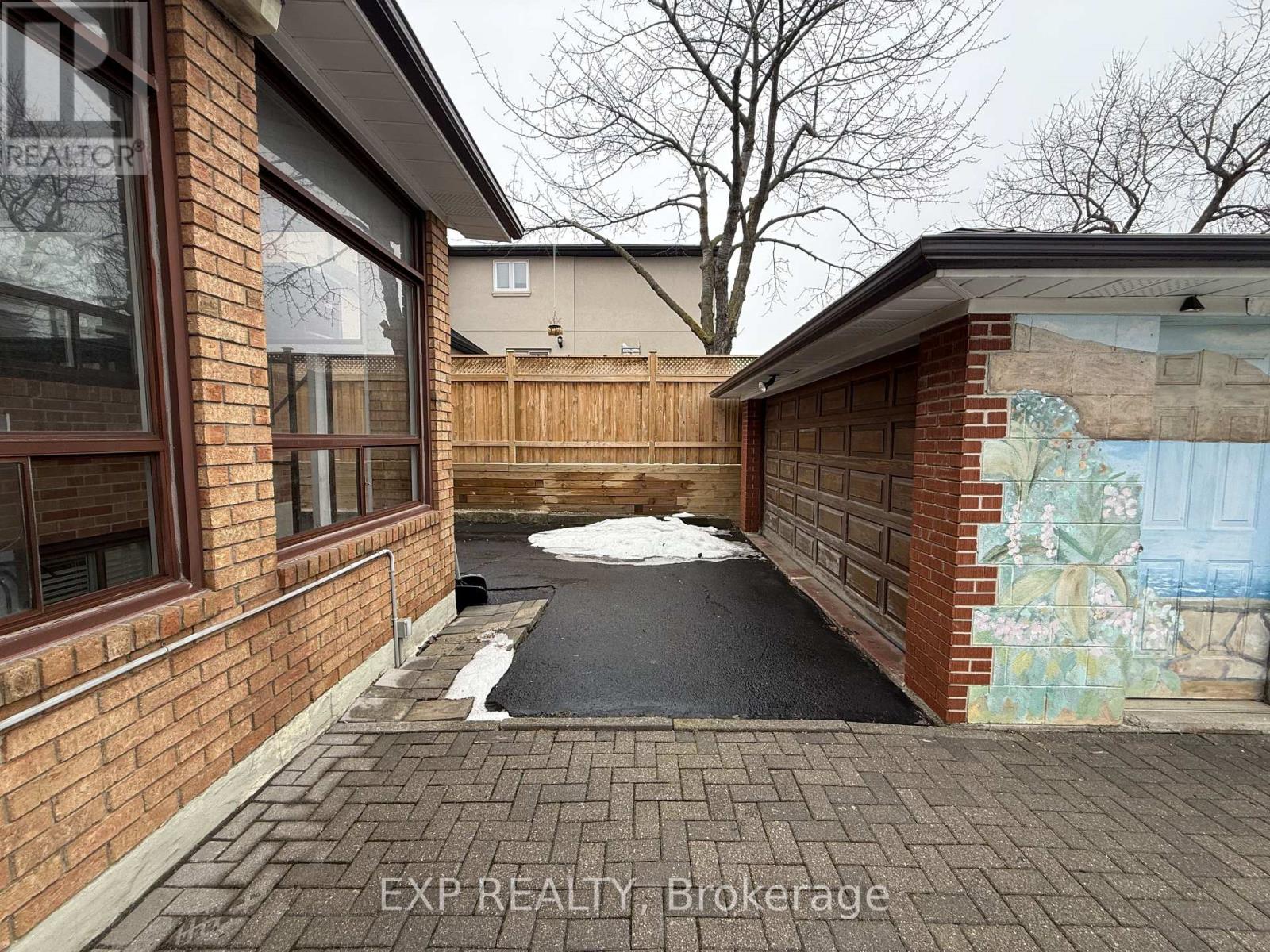65 Beckett Avenue, Toronto, Ontario  M6L 2B3 - Photo 31 - W12856178
