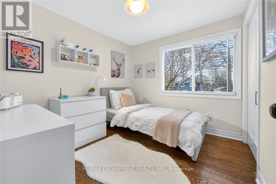 479 Pinedale Avenue, Burlington (Appleby), Ontario  L7L 3W3 - Photo 27 - W12856254