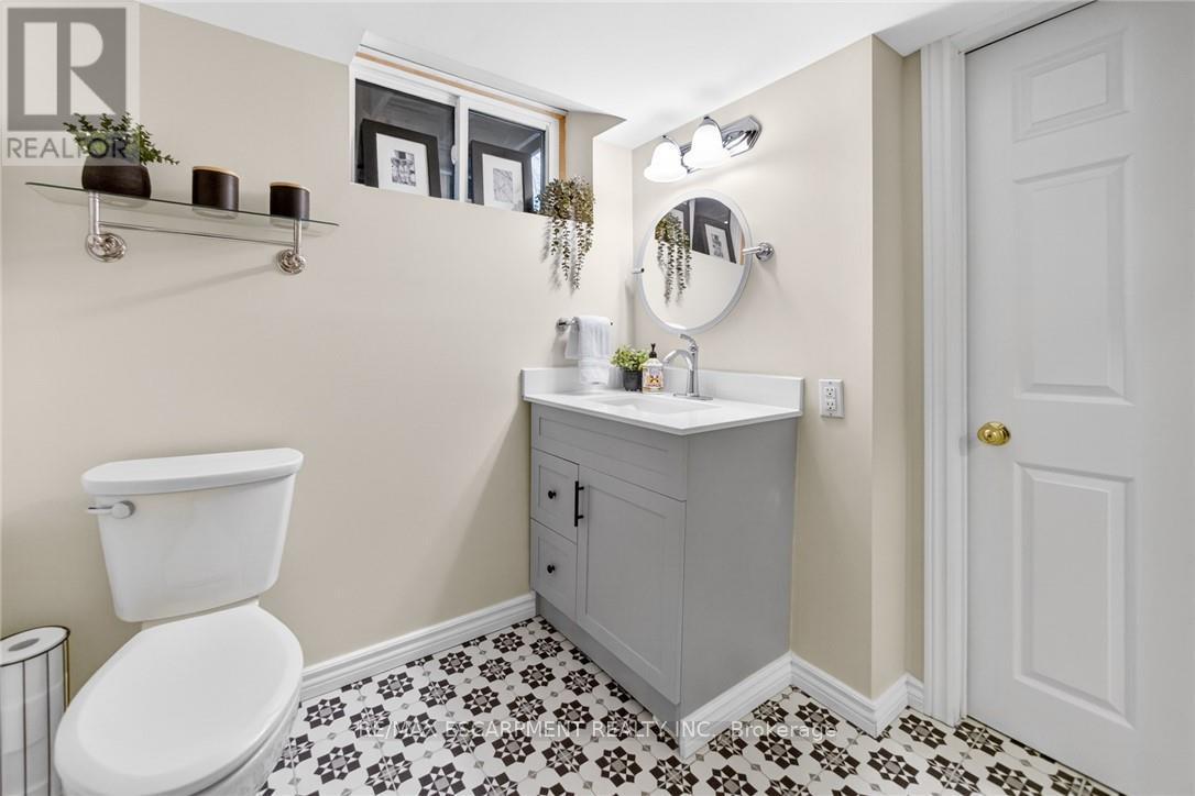 479 Pinedale Avenue, Burlington (Appleby), Ontario  L7L 3W3 - Photo 40 - W12856254