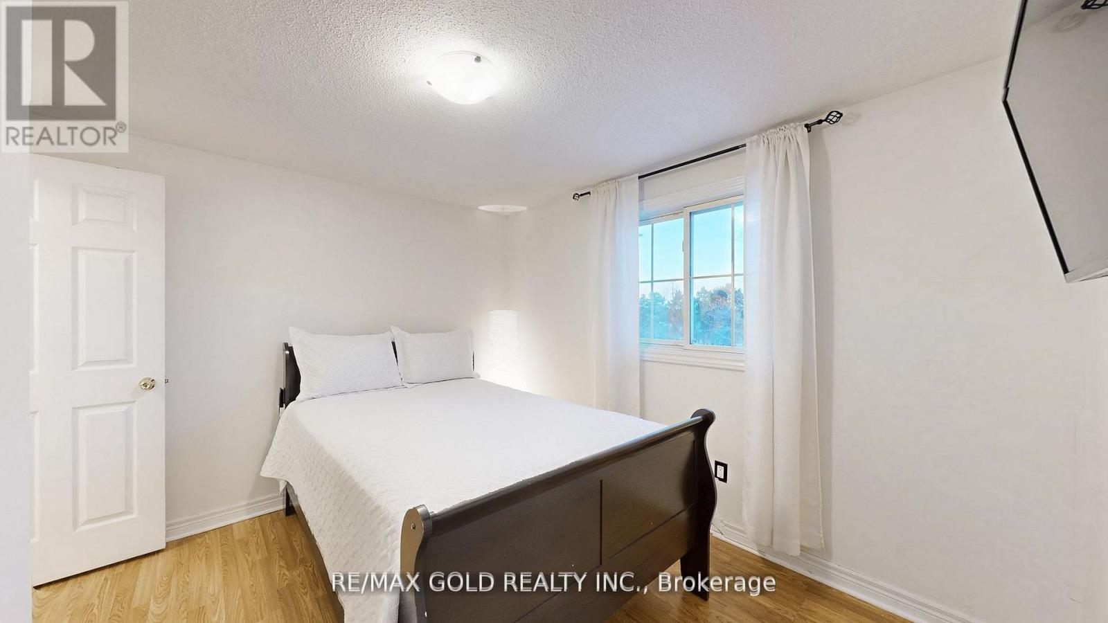 156 Royal Salisbury Way, Brampton, Ontario  L6V 3J9 - Photo 14 - W12856258