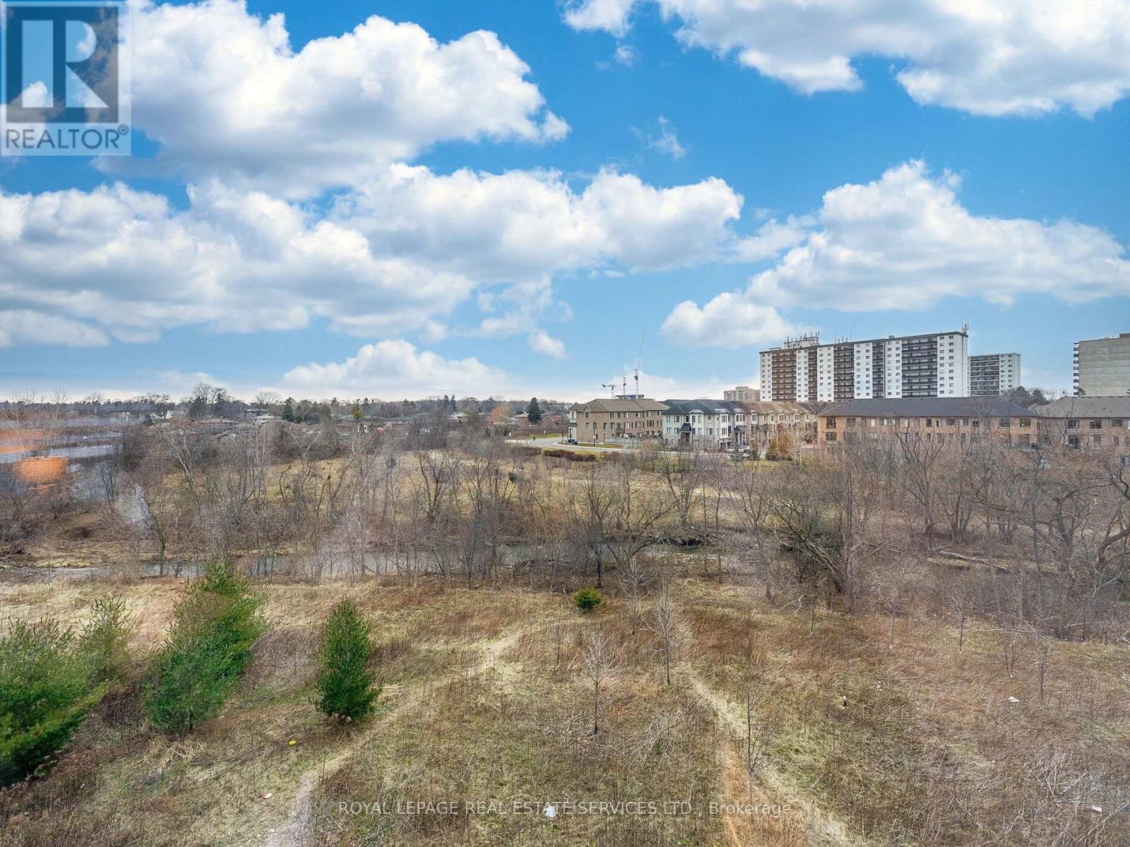 303 - 1063 Douglas Mccurdy Common, Mississauga (Lakeview), Ontario  L5G 0C5 - Photo 8 - W12856320