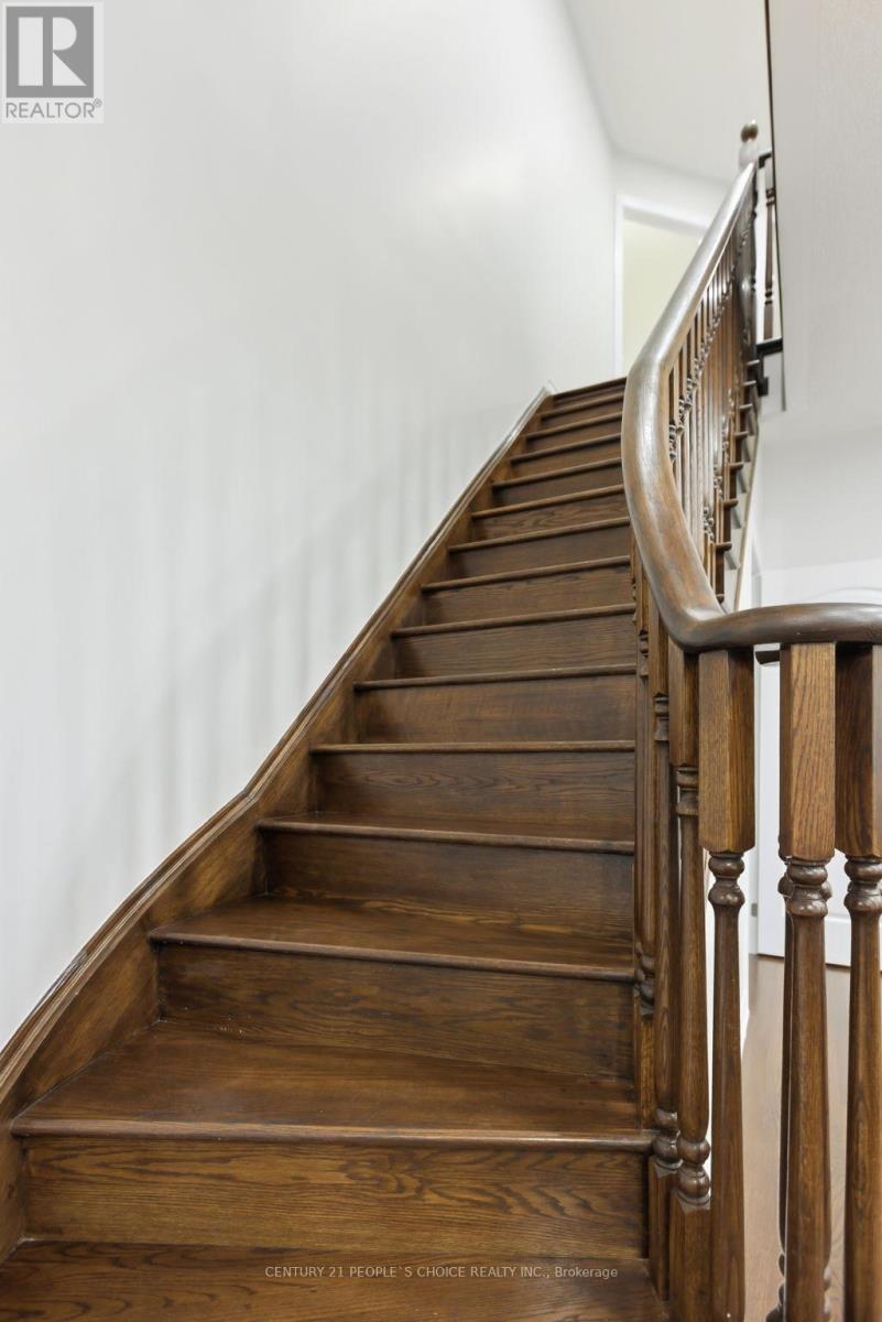 188 Bonnieglen Farm Boulevard, Caledon, Ontario  L7C 4C1 - Photo 11 - W12856322