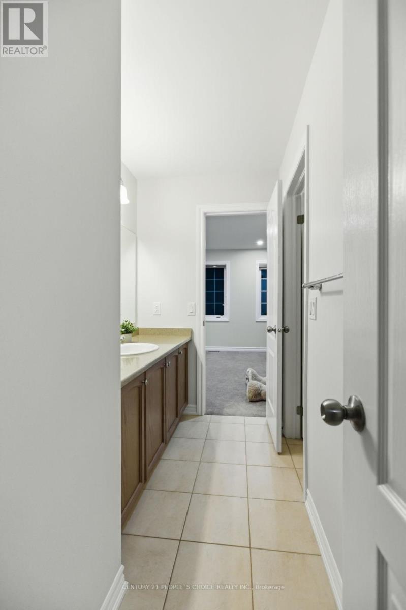 188 Bonnieglen Farm Boulevard, Caledon, Ontario  L7C 4C1 - Photo 19 - W12856322