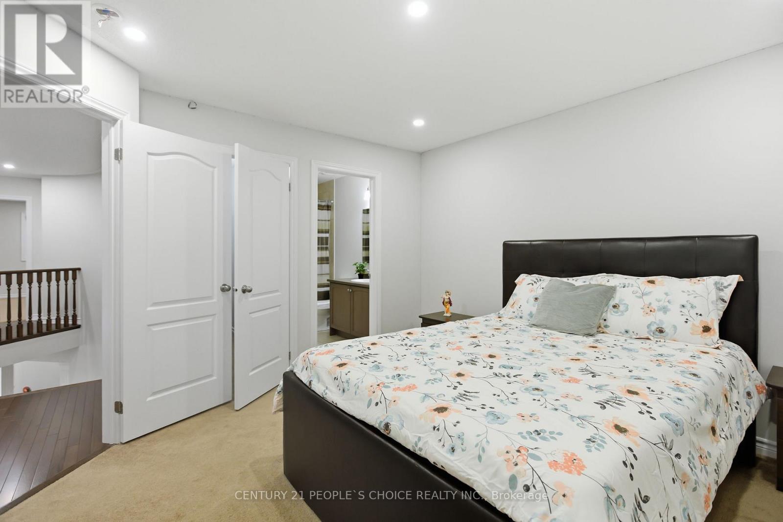 188 Bonnieglen Farm Boulevard, Caledon, Ontario  L7C 4C1 - Photo 21 - W12856322