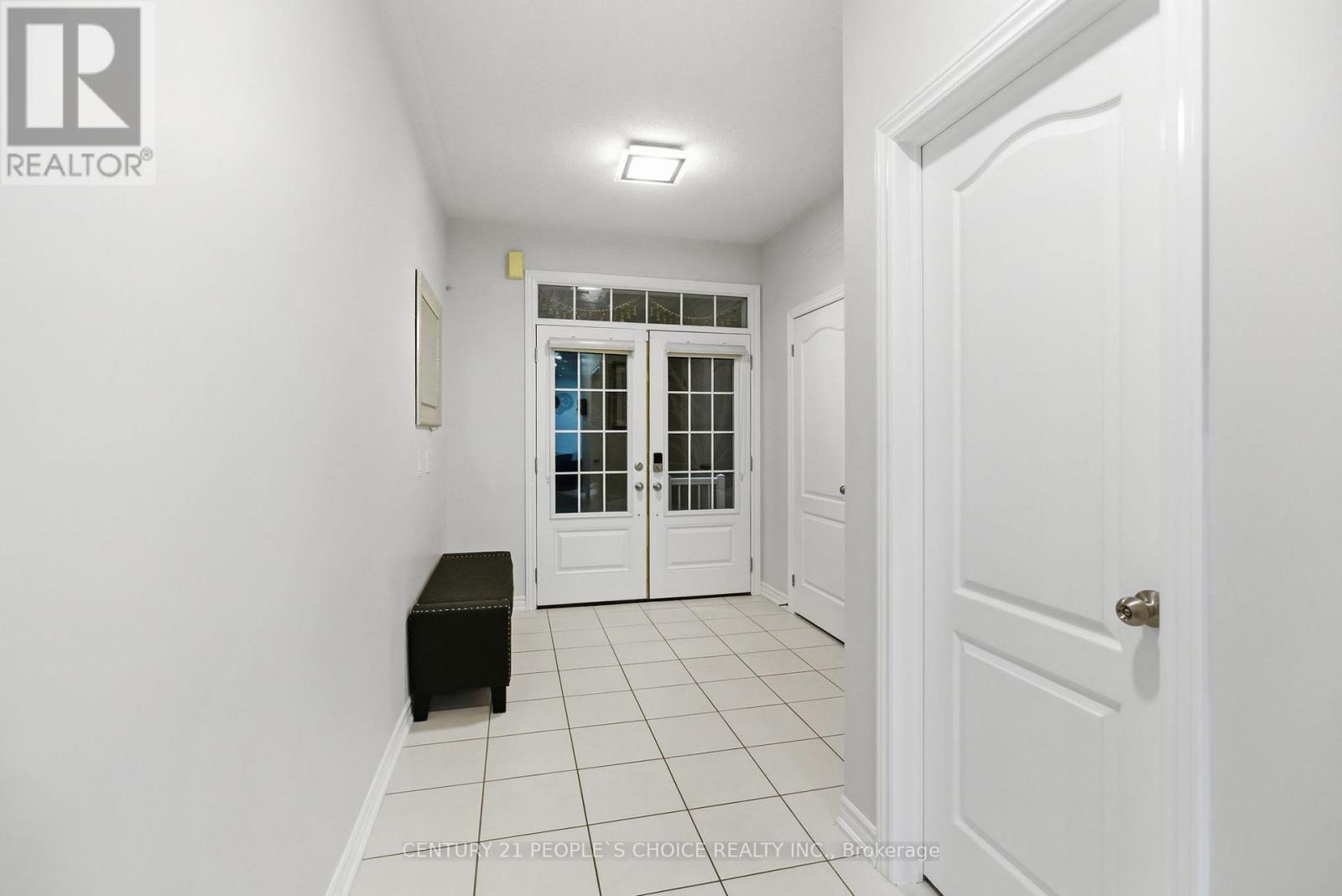 188 Bonnieglen Farm Boulevard, Caledon, Ontario  L7C 4C1 - Photo 3 - W12856322