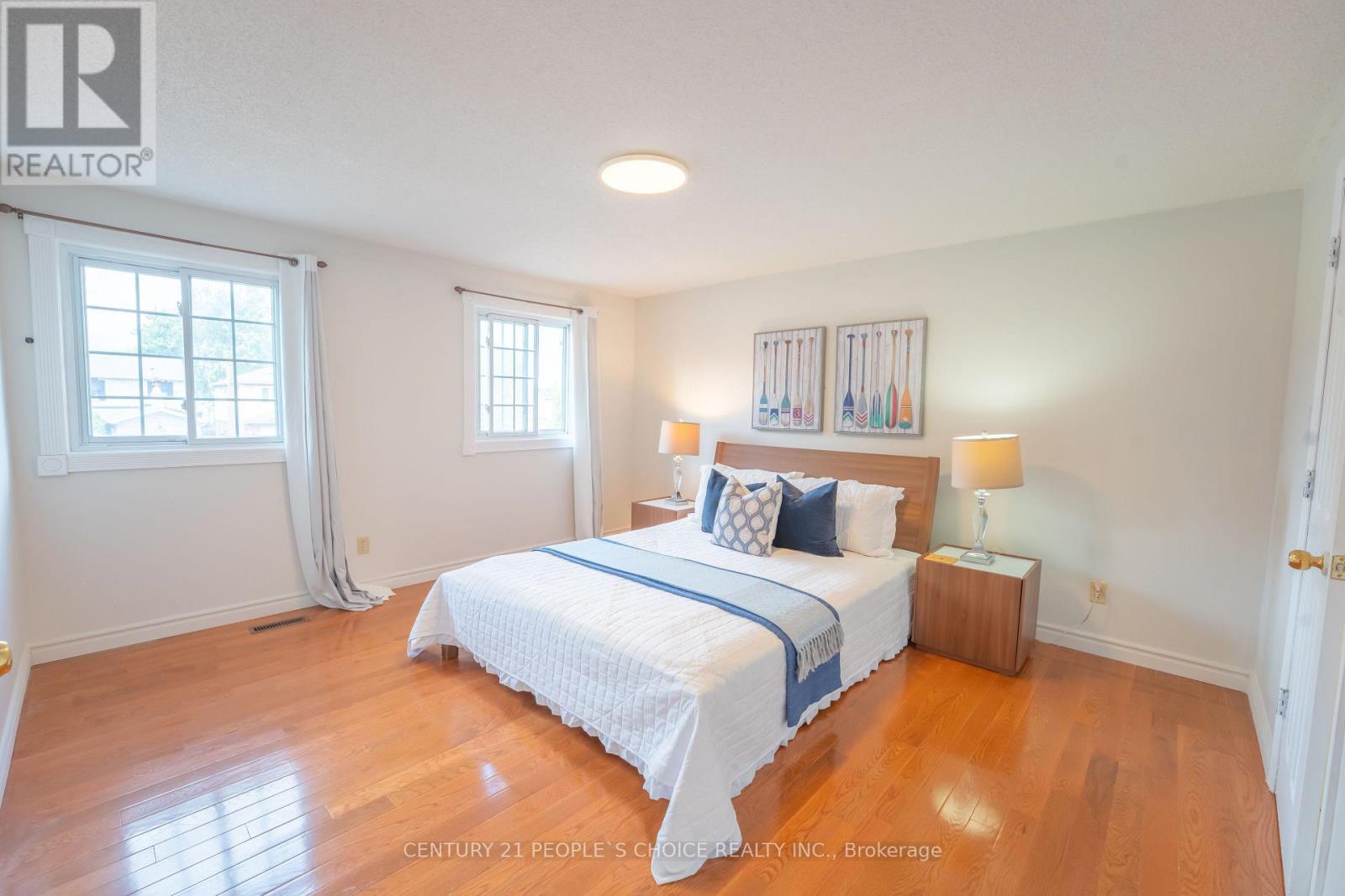 2247 Silverbirch Court, Burlington, Ontario  L7M 3H4 - Photo 25 - W12856344