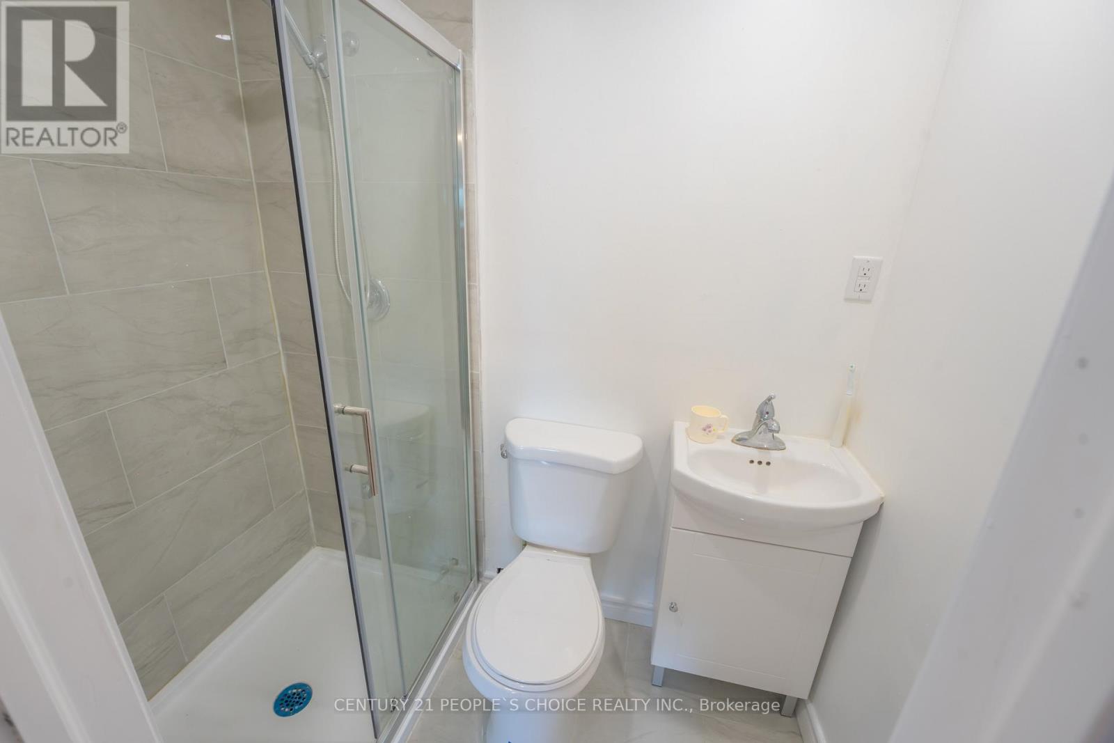 2247 Silverbirch Court, Burlington, Ontario  L7M 3H4 - Photo 28 - W12856344