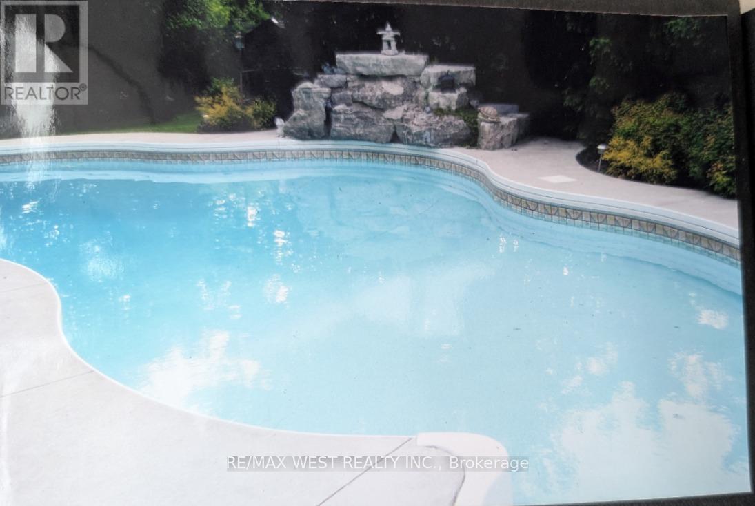 690 Robertson Crescent, Milton, Ontario  L9T 4V5 - Photo 22 - W12856378