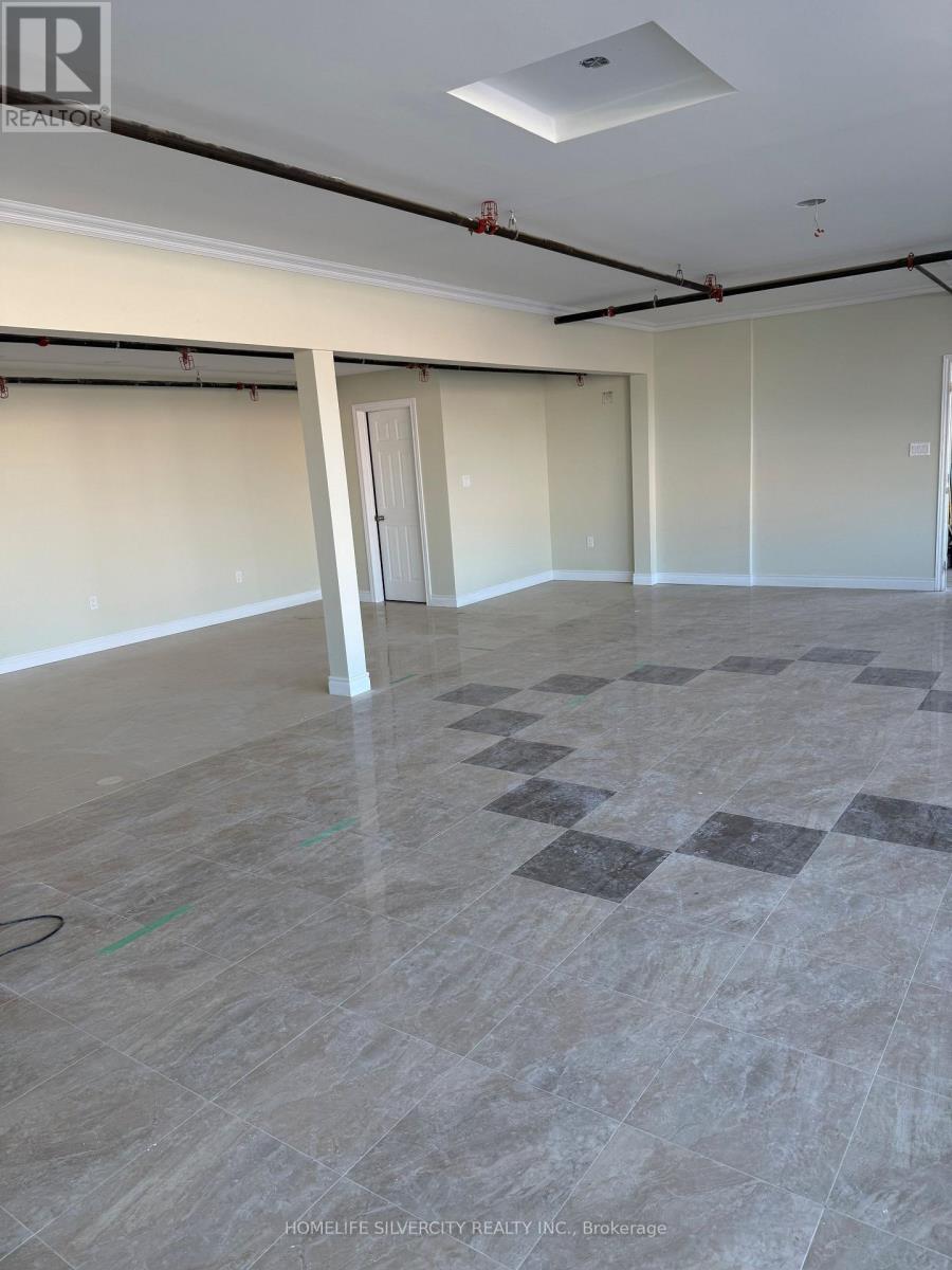 Unit # 17 - 2565 Steeles Avenue E, Brampton, Ontario  L6T 4L6 - Photo 1 - W12856396