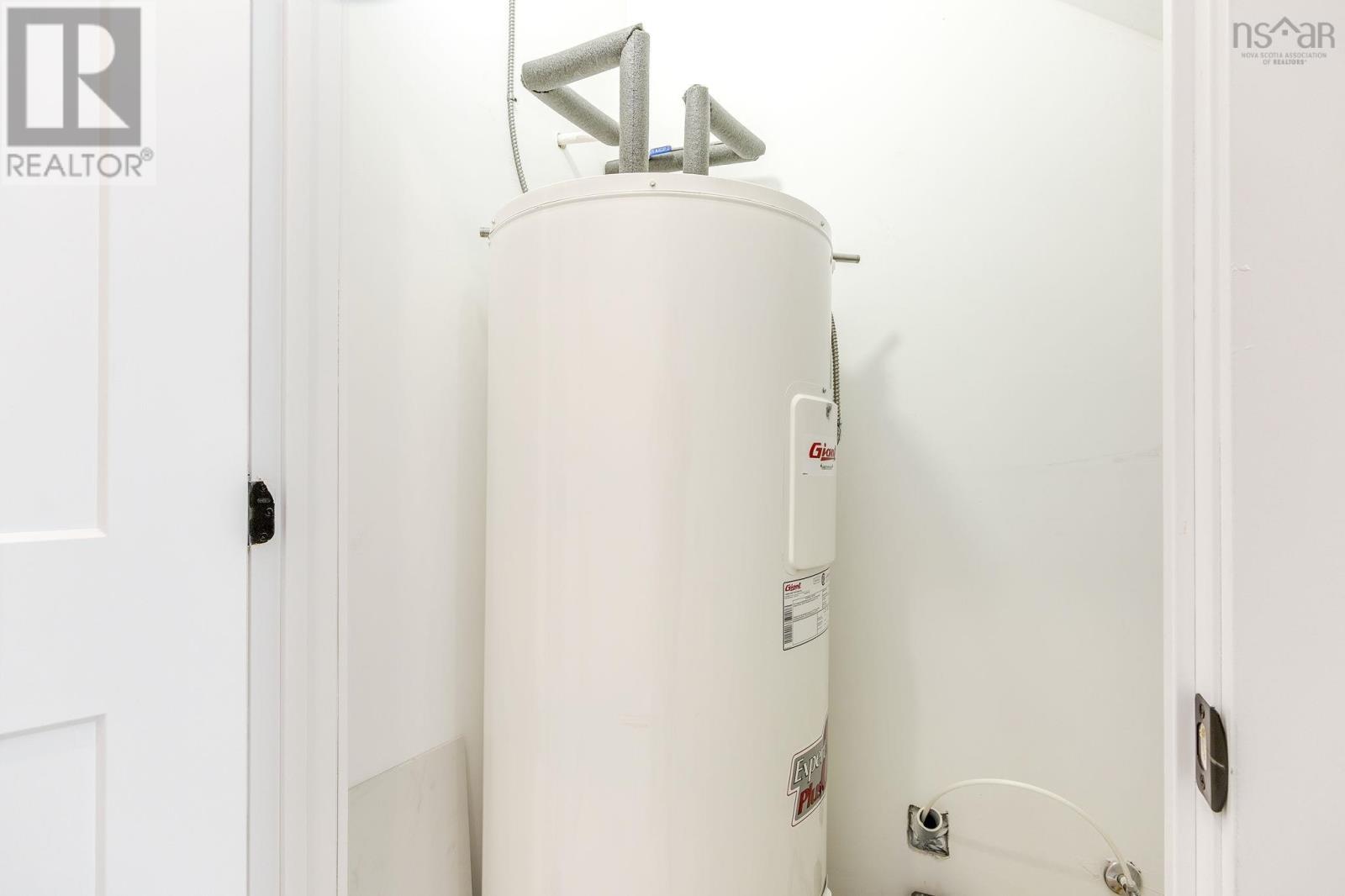 855 Highway 2, Elmsdale, Nova Scotia  B2S 1M1 - Photo 16 - 202602072