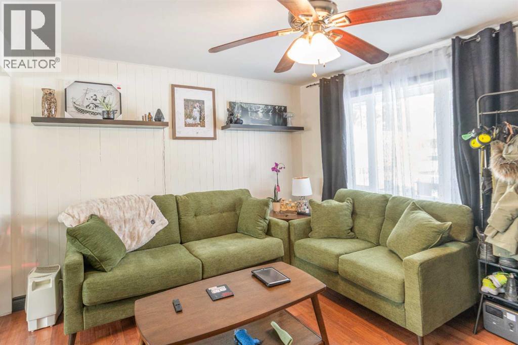 9629 107 Avenue, Grande Prairie, Alberta  T8V 1L2 - Photo 3 - A2291149