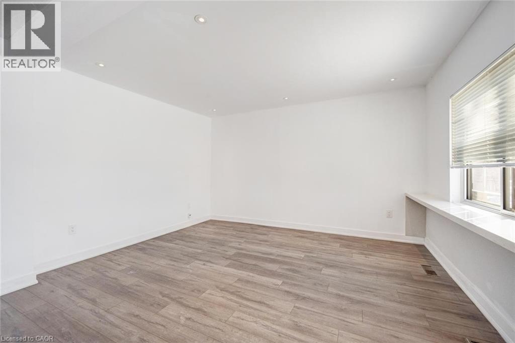 1099 Ogden Avenue, Mississauga, Ontario  L5E 2G7 - Photo 7 - 40789163