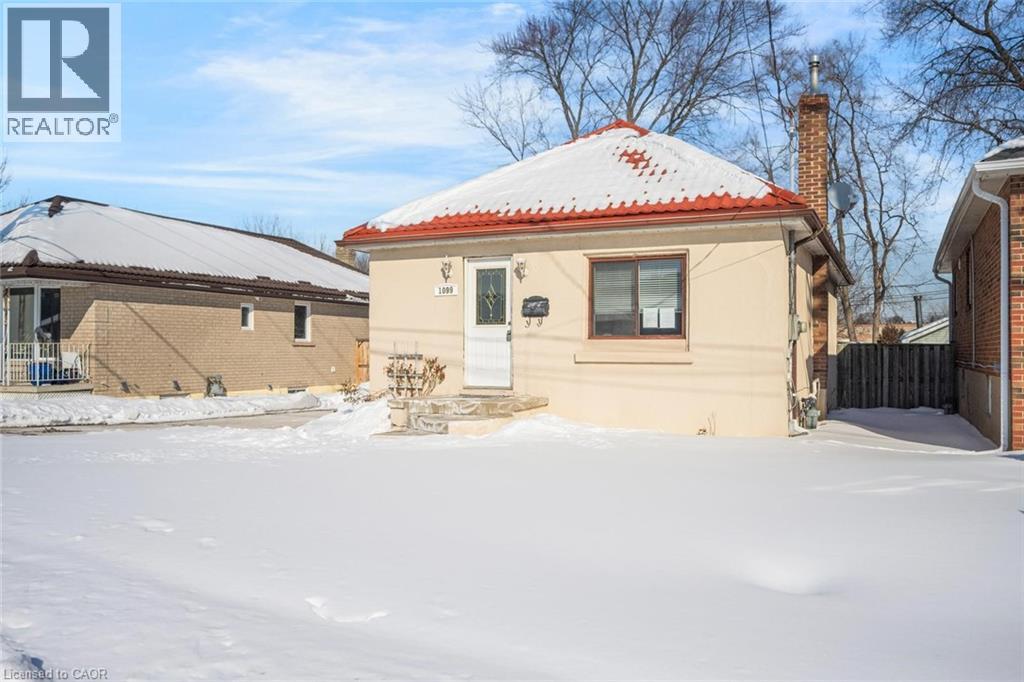 1099 Ogden Avenue, Mississauga, Ontario  L5E 2G7 - Photo 2 - 40789163