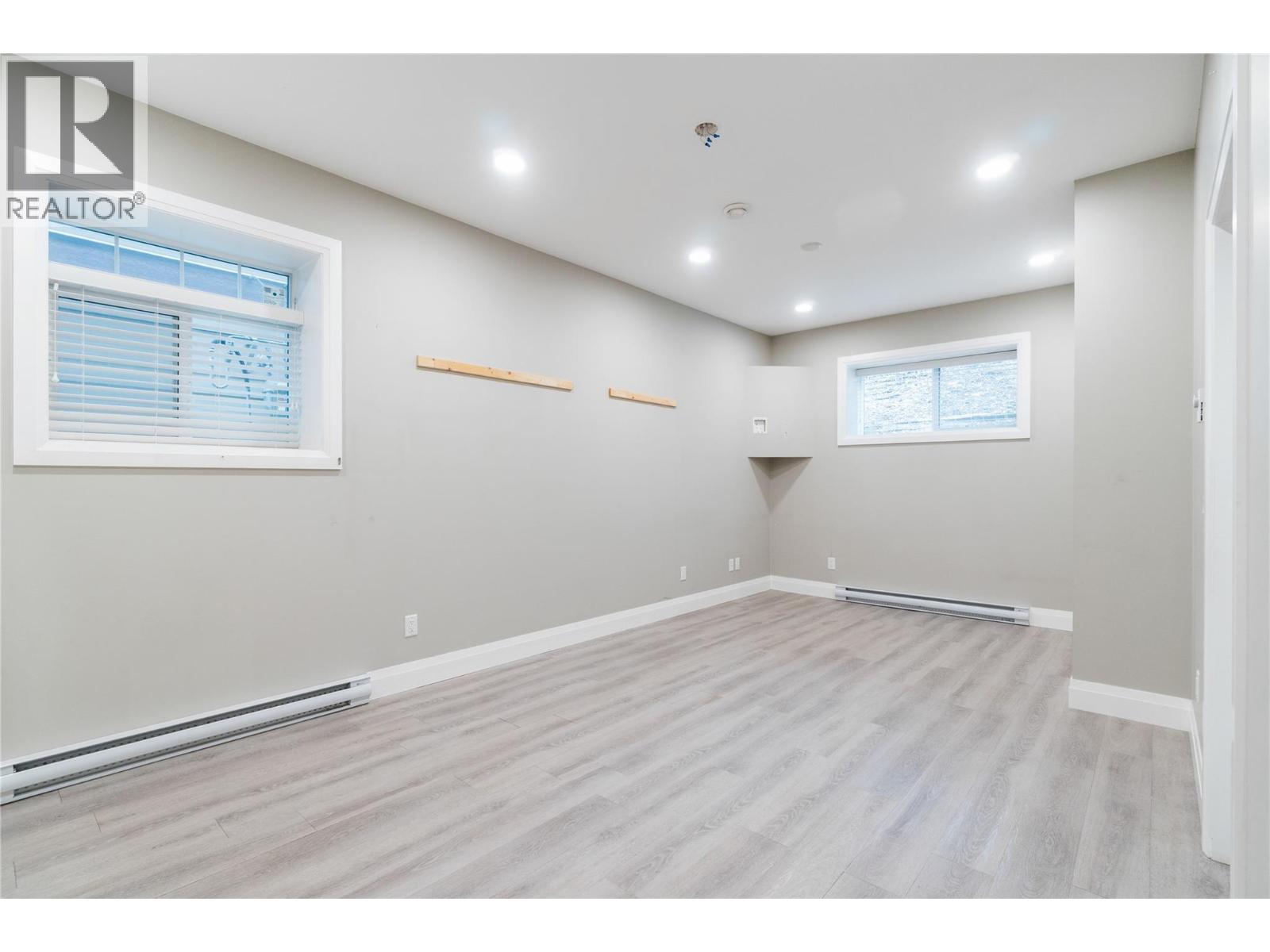 1070 1 Street Se Unit# 37, Salmon Arm, British Columbia  V1E 0B6 - Photo 14 - 10377549