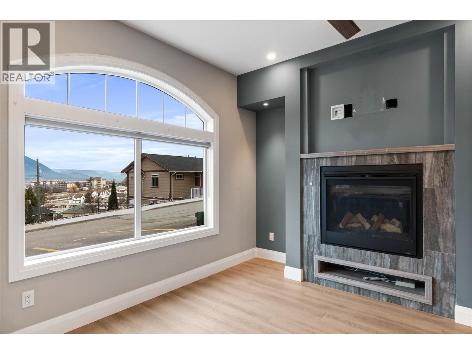 1070 1 Street Se Unit# 37, Salmon Arm, British Columbia  V1E 0B6 - Photo 9 - 10377549