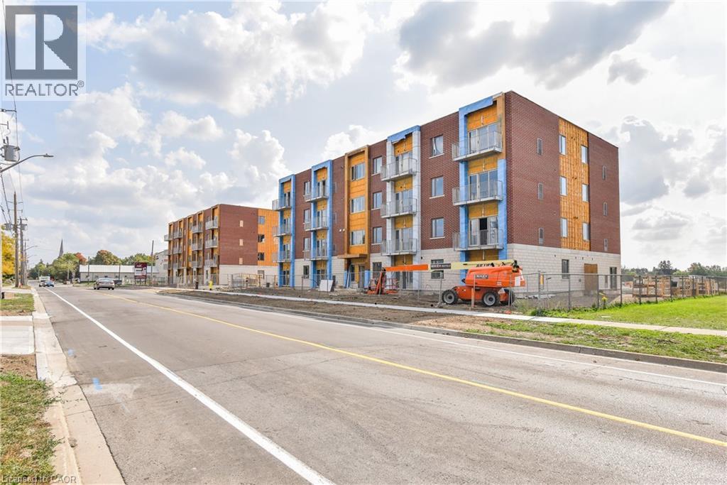 170 NORTHUMBERLAND Street W Unit# 404, Ayr, Ontario
