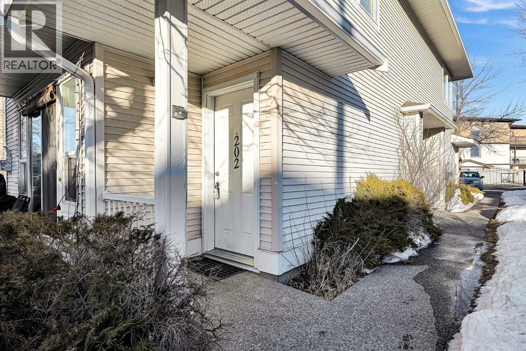 202, 612 19 Street Se, High River, Alberta  T1V 1V3 - Photo 3 - A2289502