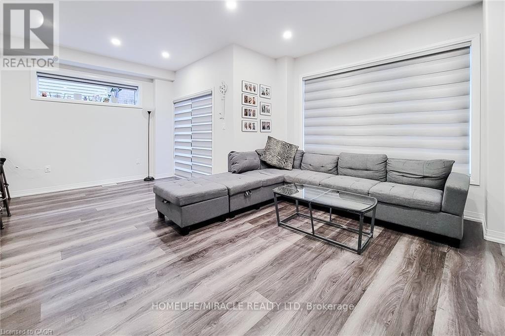 79 - 575 Woodward Avenue, Hamilton, Ontario  L8H 0B3 - Photo 3 - X12856164