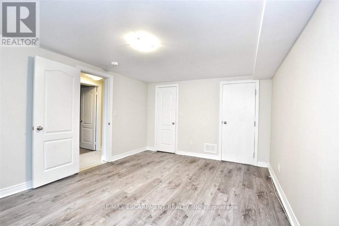 2 - 25 Endfield Avenue, Hamilton, Ontario  L8T 2L3 - Photo 10 - X12856172