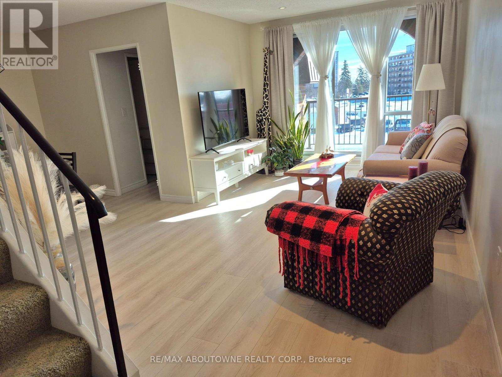 334 - 36 Hayhurst Road, Brantford, Ontario  N3R 6Y9 - Photo 8 - X12856288