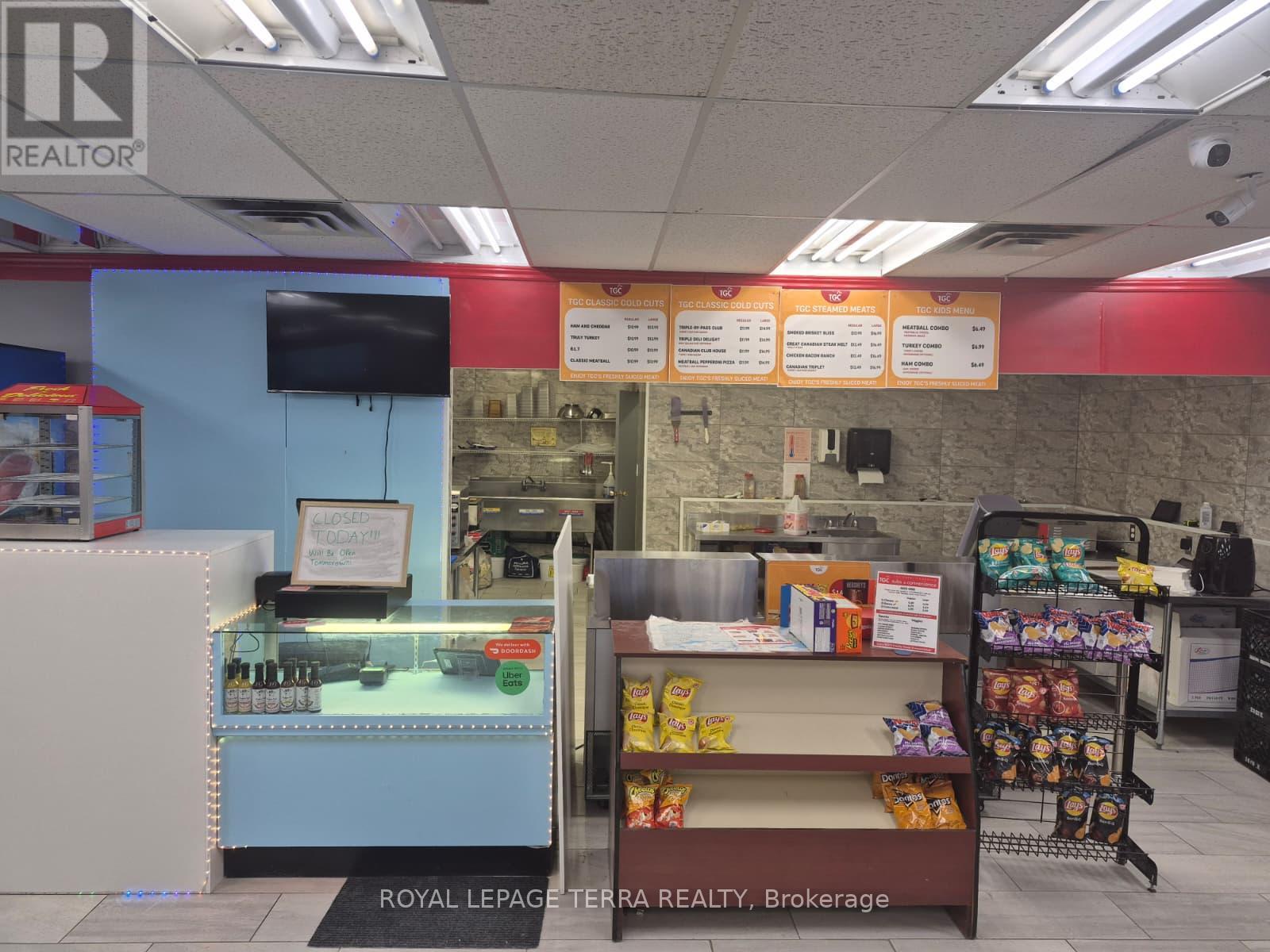 210 Front Street, Quinte West, Ontario  K8V 4N9 - Photo 6 - X12856300