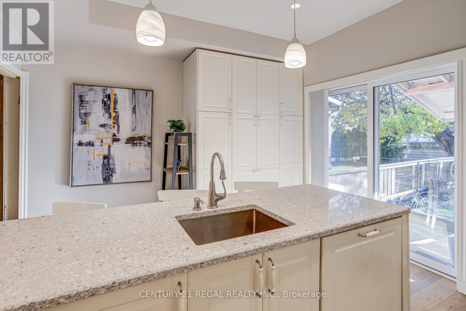 9 Mcneil Street, Hamilton, Ontario  L8R 2C3 - Photo 16 - X12856312