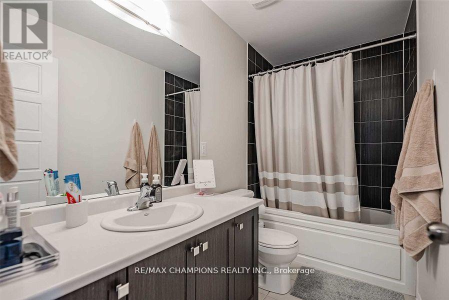 7732 White Pine Crescent, Niagara Falls, Ontario  L2H 3R5 - Photo 17 - X12856318