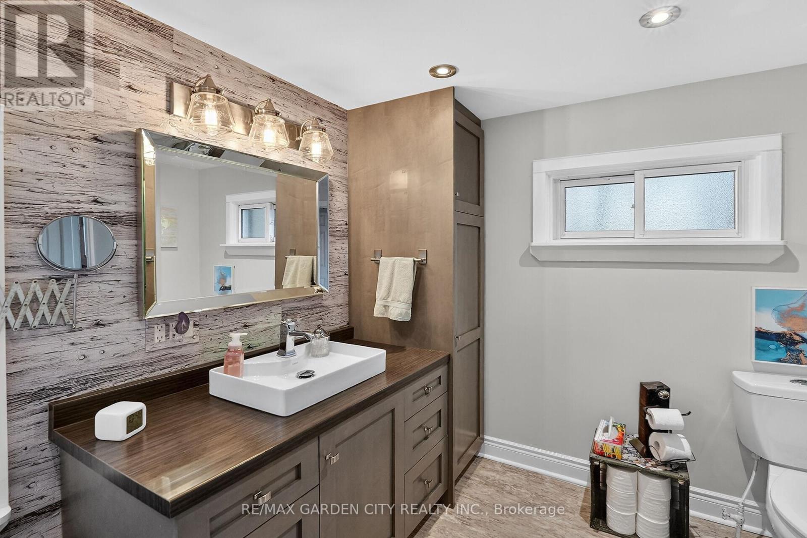 3745 King Street, Lincoln, Ontario  L0R 2C0 - Photo 14 - X12856342